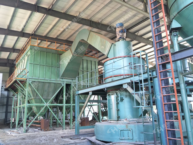 中速磨煤機，雷蒙磨粉機，磨粉機價格，HC2000客戶現場