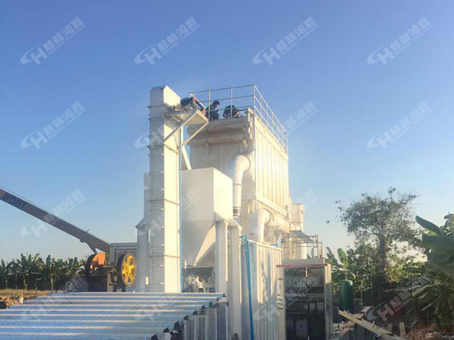 陶瓷土超細(xì)磨粉機(jī)，超細(xì)環(huán)輥磨粉機(jī)，超細(xì)環(huán)輥磨，磨粉機(jī)價(jià)格，客戶現(xiàn)場(chǎng)