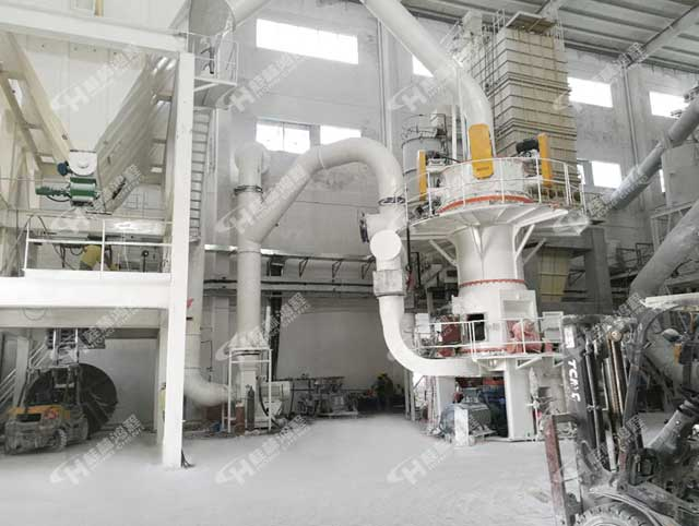 陶瓷土超細磨粉機，磨粉機價格，陶瓷土磨粉機，超細立磨，超細立式磨粉機，磨粉機廠家，磨粉機價格