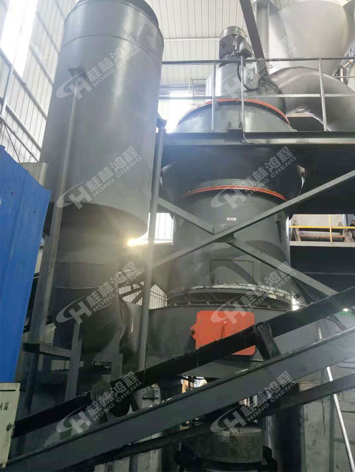 膨潤土磨粉4R雷蒙機價格，雷蒙磨粉機，膨潤土磨粉機，雷蒙磨，磨粉機廠家，磨粉機價格