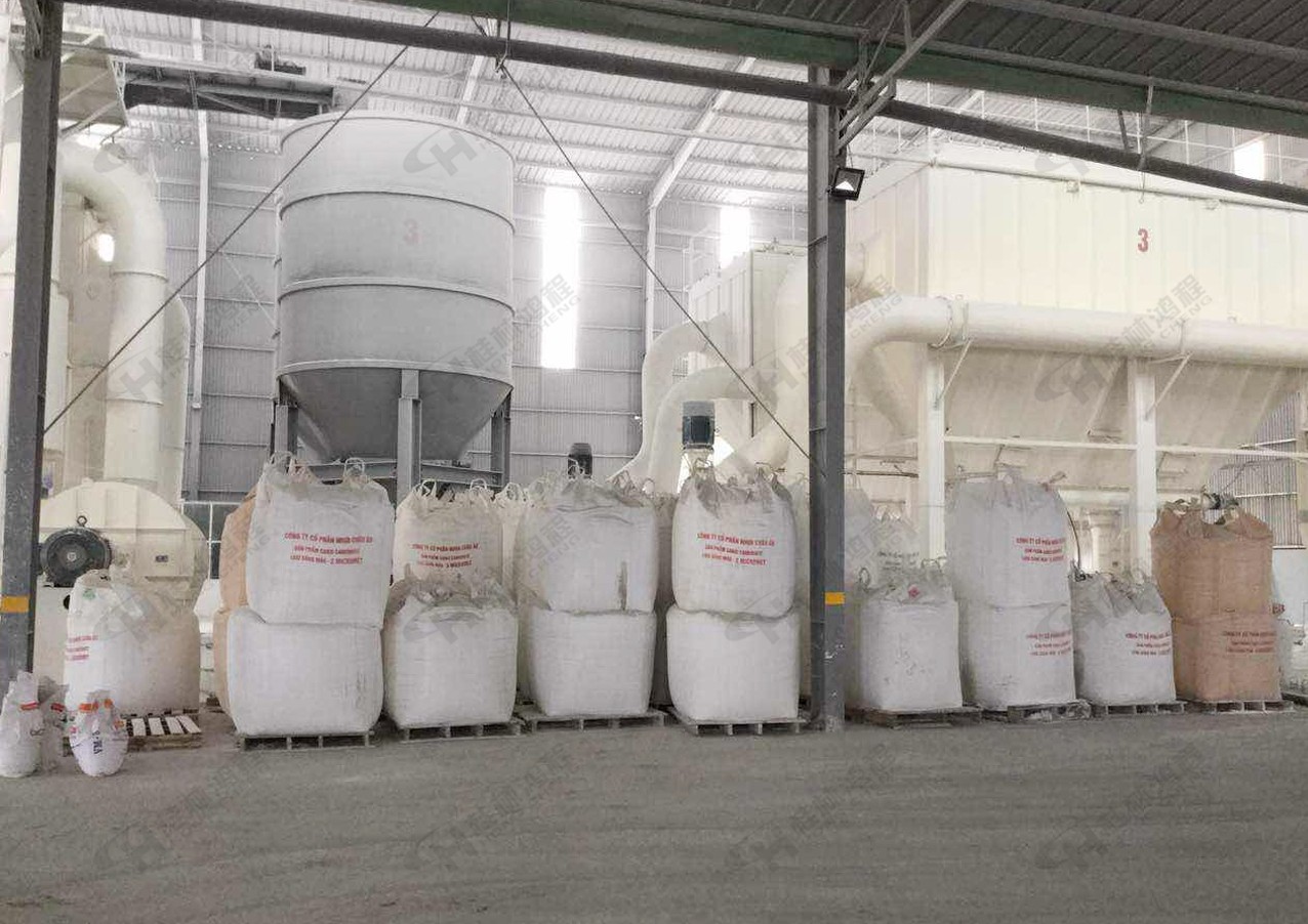 熟鋁礬土磨粉設(shè)備,鋁礬土磨粉機,立式磨粉機,磨粉機廠家,磨粉機價格,超細(xì)磨粉機