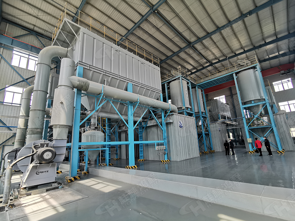 膨潤土磨粉機,HCH超細環輥磨粉機案例現場