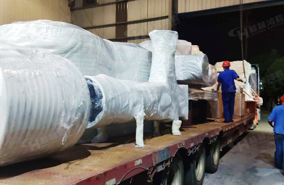 【發(fā)貨】海內(nèi)外訂單火爆,大批鴻程設(shè)備奔赴全球!