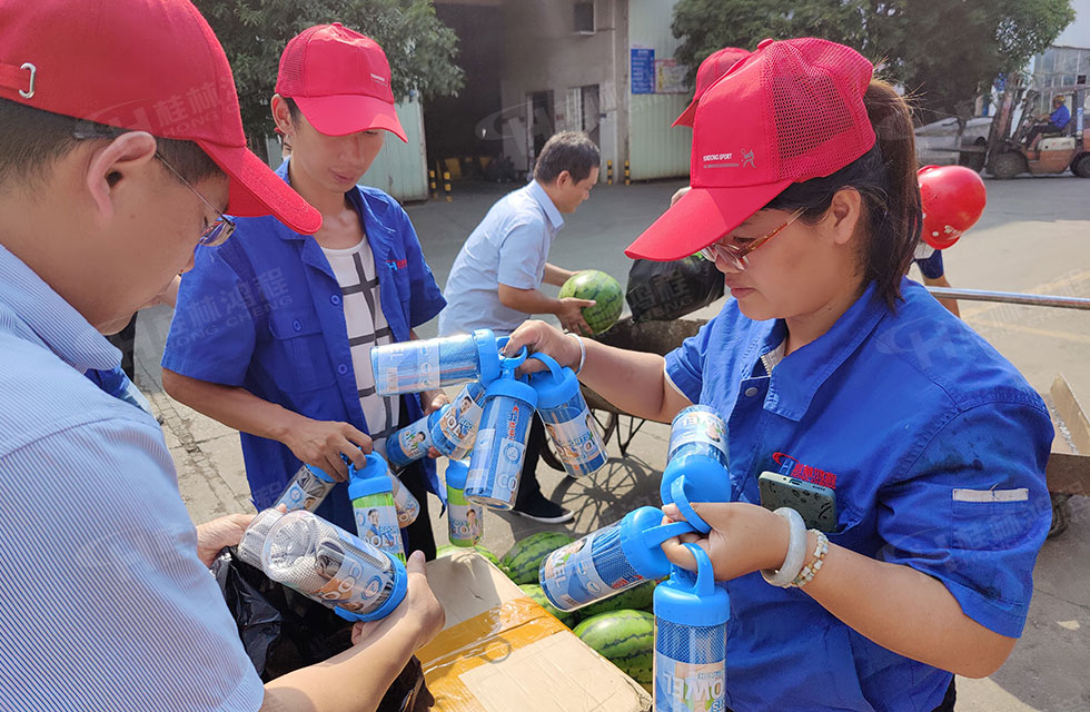 夏日送清涼,溫情暖人心!桂林鴻程工會開展“夏日送清涼”慰問活動