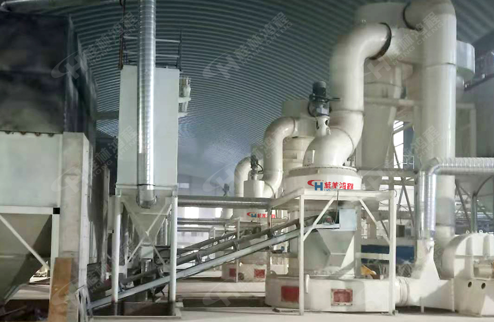 【案例】膨潤土磨粉機拳頭生產(chǎn)線重磅登場,卓越品質(zhì),實力呈現(xiàn)!