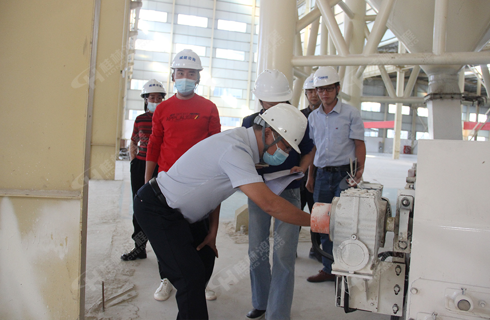 精誠合作,互利共贏——桂林鴻程熱烈祝賀賀州礦投智科150萬噸高端碳酸鈣項目投產(chǎn)達效